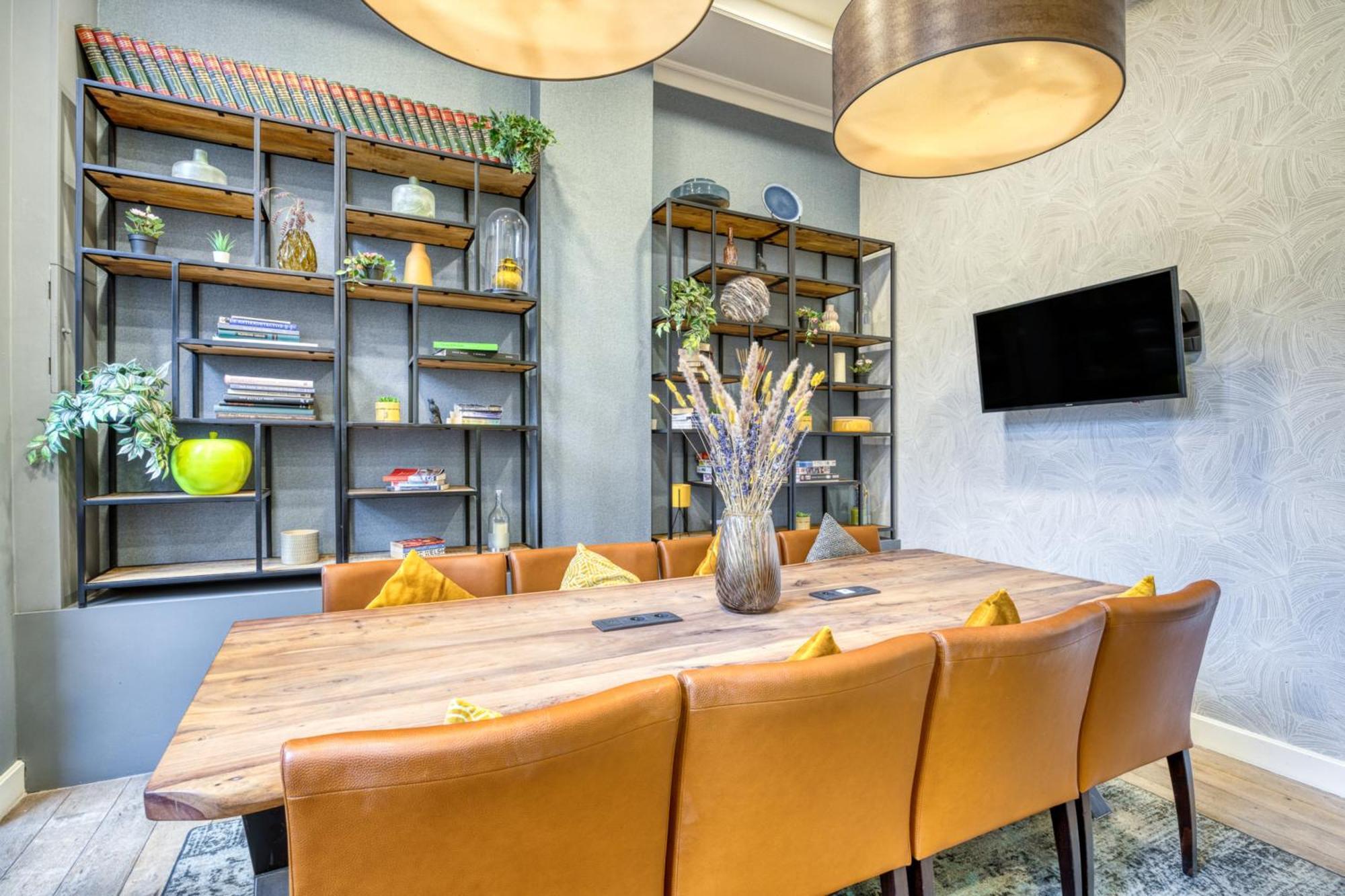 Schuman, An Ihg 4*